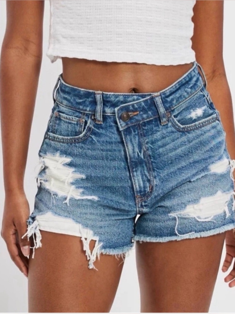 American Eagle Outfitters Ripped strigid mom short Denim 14